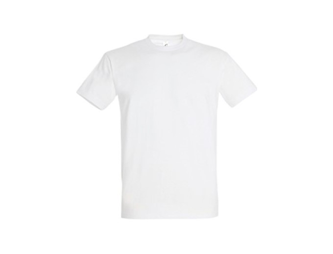белая футболка